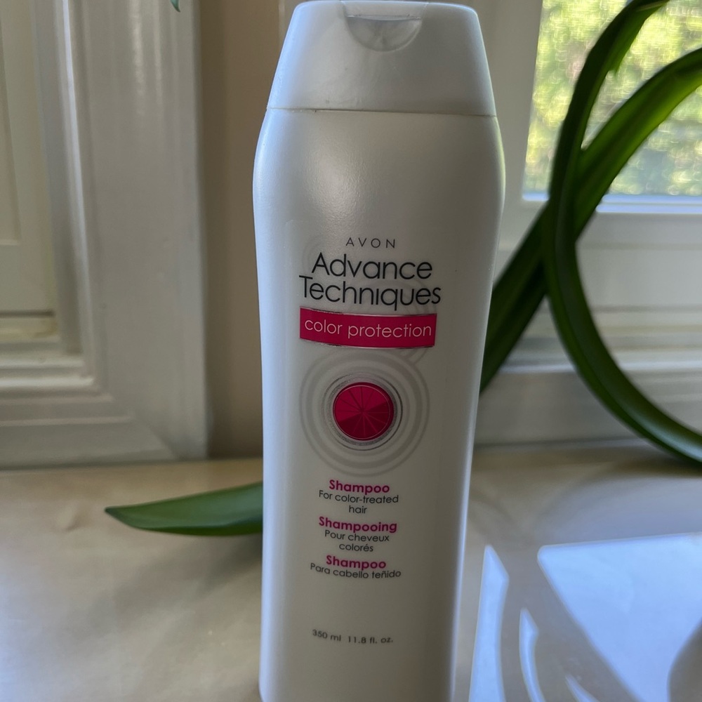 COPY - Avon Advance Techniques ‘Color Protection’ Shampoo